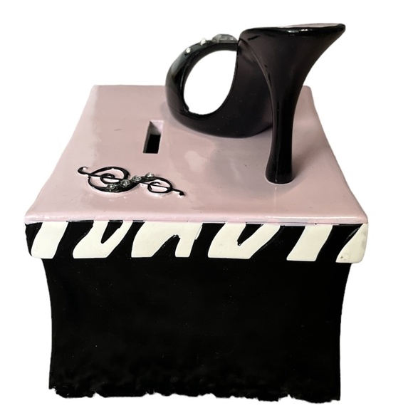 COPY - PIGGY BANK Ceramic Shoe Themed 'A Penny Saved is a New Pair Earned' Bling - Picture 4 of 9